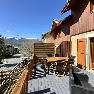 T3 Au Plan D'eau D'embrun Avec Garage Et Terrasse Appartement